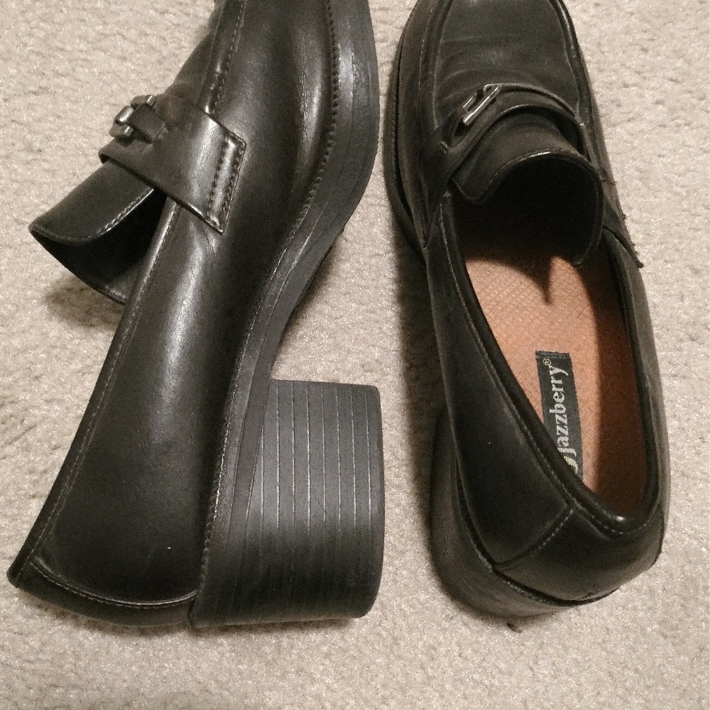 Jazzberry shoes